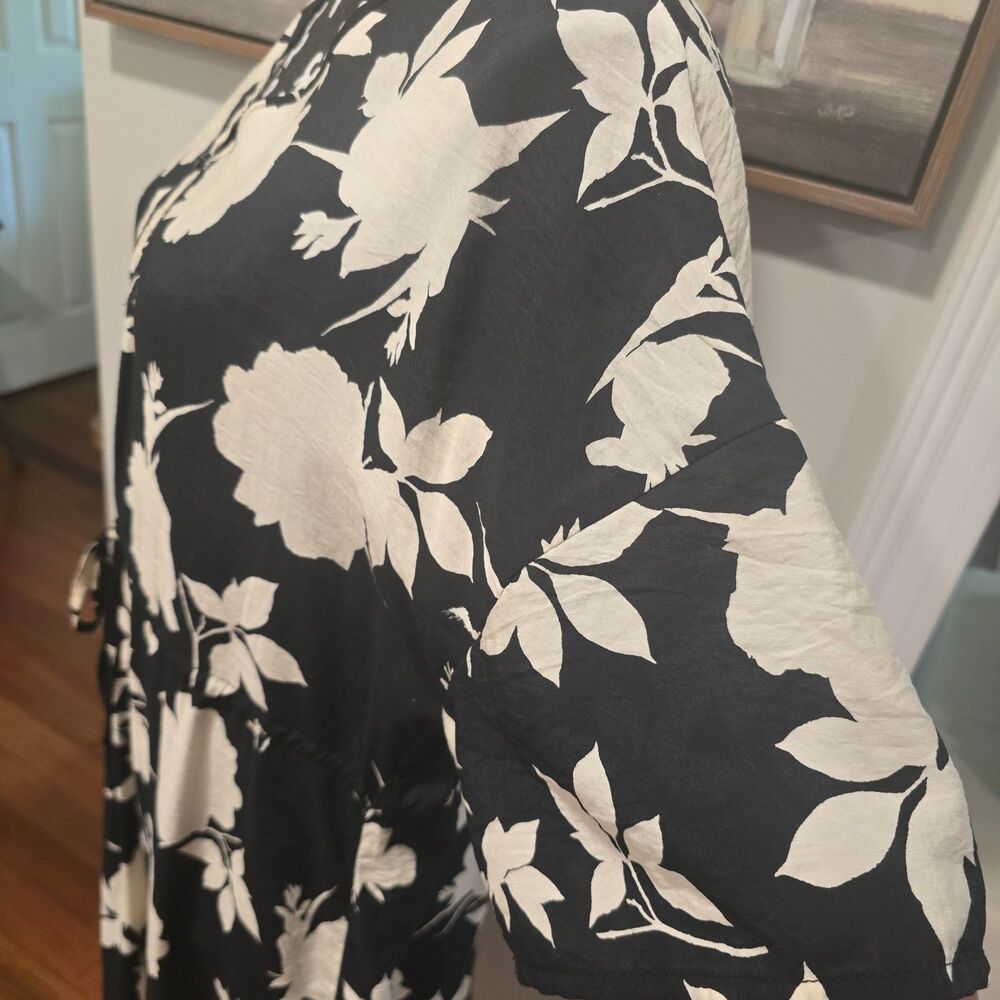 Mlle Gabrielle floral maxi button front rayon dress with cinch waist 0679